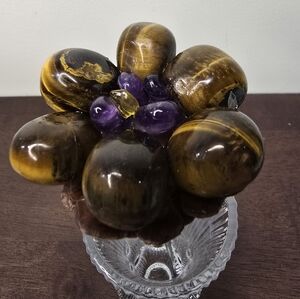 Polished Tiger Eye and Amethyst Flower Décor